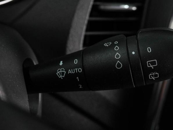 Renault Kaptur I с пробегом 2017 года, цена 1 499 000 рублей, 137354 км, внедорожник, Автокод Объявления