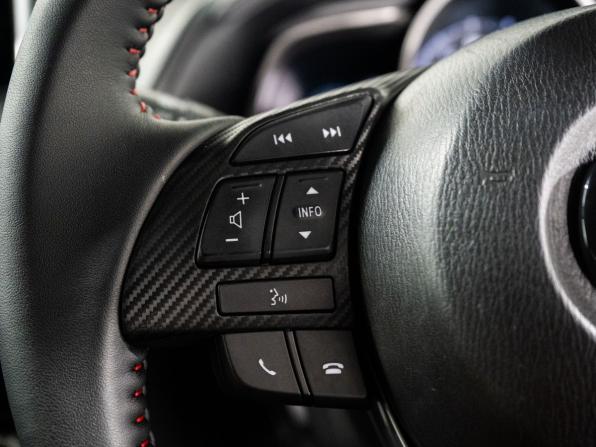 Mazda Axela III с пробегом 2015 года, цена 1 190 300 рублей, 119472 км, хэтчбек, Автокод Объявления