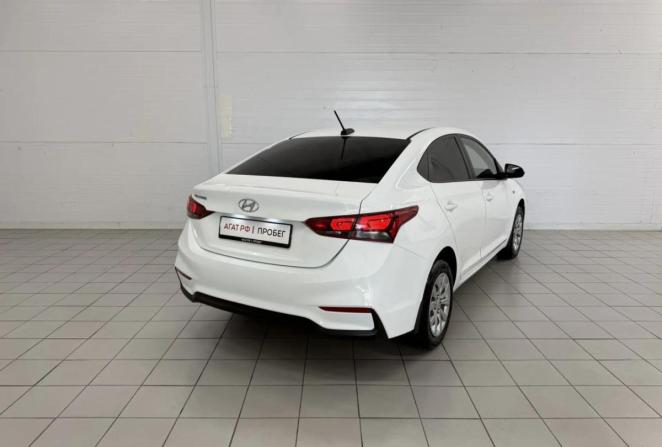 Hyundai Solaris II с пробегом 2018 года, цена 1 150 000 рублей, 185373 км, седан, Автокод Объявления
