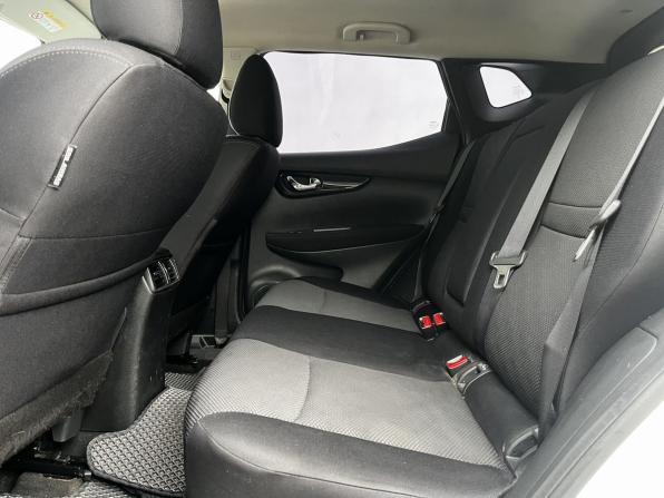 Nissan Qashqai II с пробегом 2017 года, цена 1 360 000 рублей, 131799 км, внедорожник, Автокод Объявления
