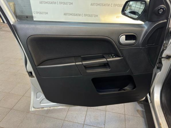 Ford Fusion I Рестайлинг с пробегом 2008 года, цена 299 000 рублей, 315000 км, хэтчбек, Автокод Объявления