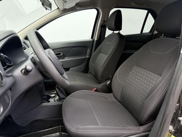 Renault Logan II с пробегом 2016 года, цена 800 000 рублей, 92981 км, седан, Автокод Объявления