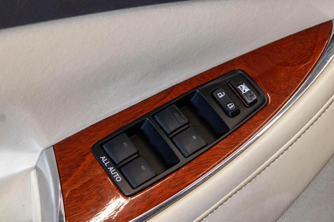 Lexus ES V Рестайлинг с пробегом 2010 года, цена 1 379 000 рублей, 221915 км, седан, Автокод Объявления