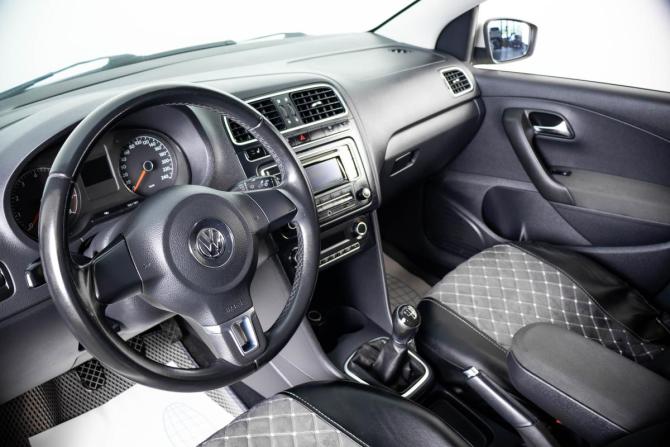 Volkswagen Polo V с пробегом 2013 года, цена 649 000 рублей, 237500 км, седан, Автокод Объявления