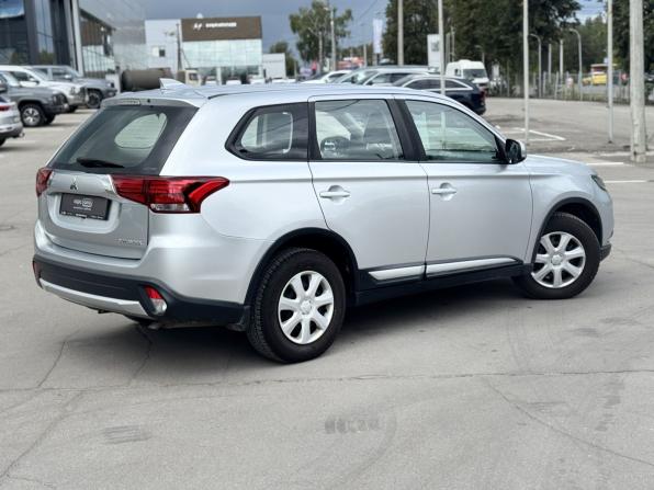 Mitsubishi Outlander III Рестайлинг 2 с пробегом 2017 года, цена 1 639 000 рублей, 117850 км, внедорожник, Автокод Объявления