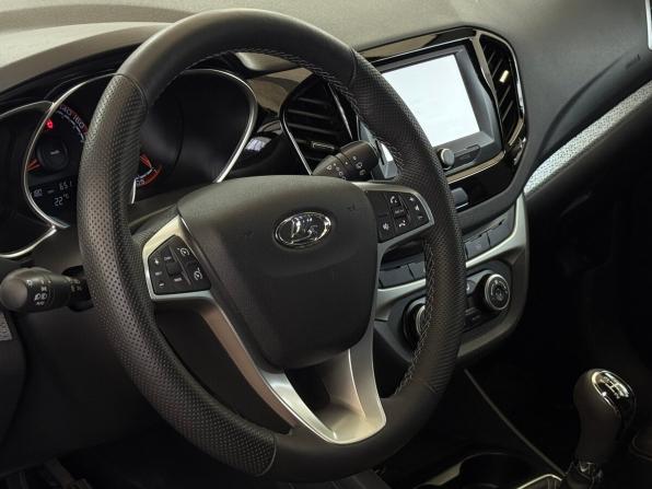 Lada (ВАЗ) Vesta I с пробегом 2018 года, цена 1 175 000 рублей, 71180 км, универсал, Автокод Объявления