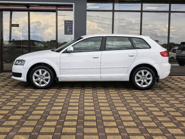 Audi A3 II (8P) Рестайлинг 2 с пробегом 2010 года, цена 835 000 рублей, 193000 км, хэтчбек, Автокод Объявления