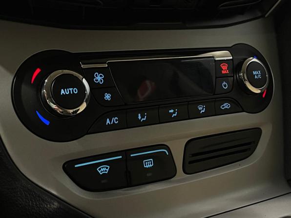 Ford Focus III с пробегом 2013 года, цена 730 000 рублей, 178295 км, хэтчбек, Автокод Объявления