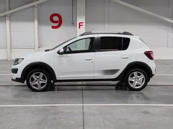 Renault Sandero II с пробегом 2018 года, цена 1 250 000 рублей, 92137 км, хэтчбек, Автокод Объявления