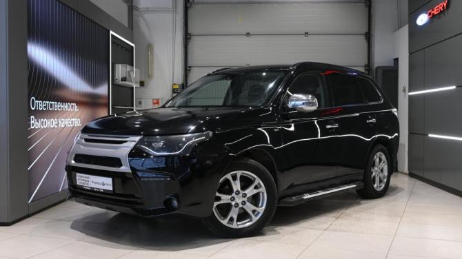 Mitsubishi Outlander III Рестайлинг с пробегом 2014 года, цена 1 695 000 рублей, 223000 км, внедорожник, Автокод Объявления