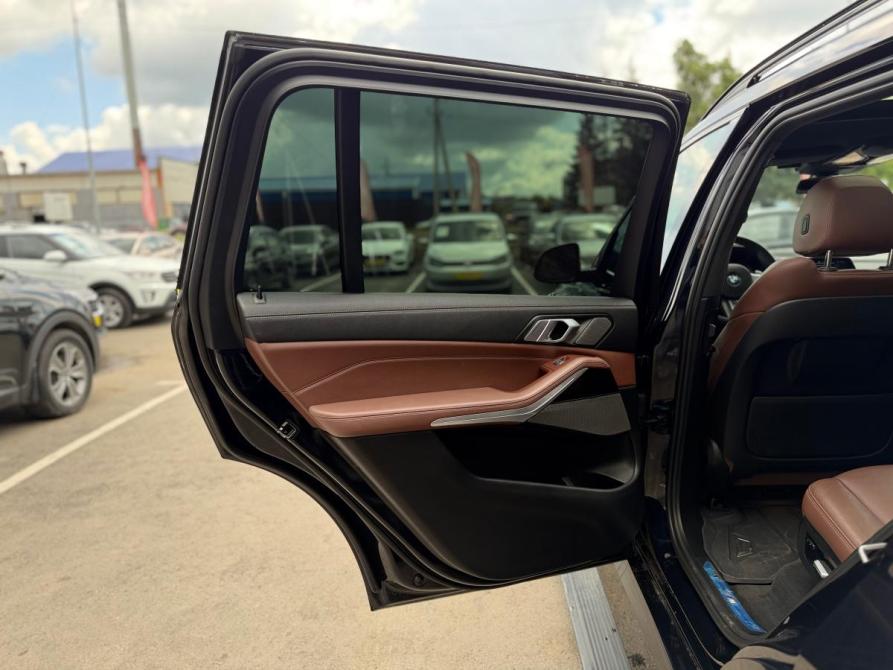 BMW X7 I (G07) Альметьевск  - изображение 26