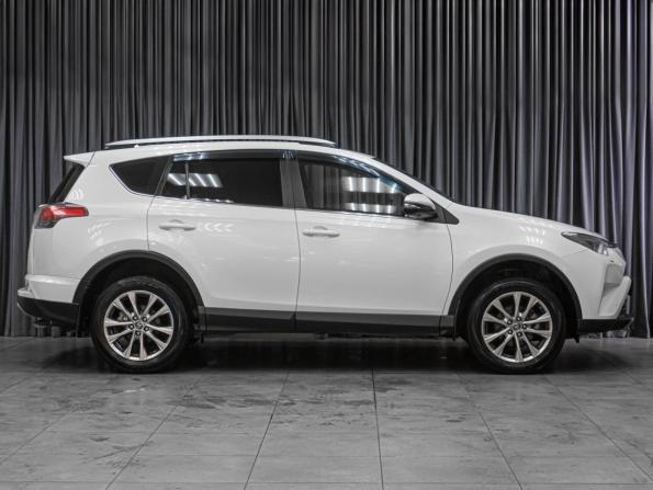 Toyota RAV4 IV (XA40) Рестайлинг с пробегом 2017 года, цена 2 999 000 рублей, 137463 км, внедорожник, Автокод Объявления