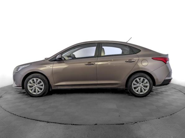 Hyundai Solaris II Рестайлинг с пробегом 2022 года, цена 1 535 000 рублей, 107838 км, седан, Автокод Объявления