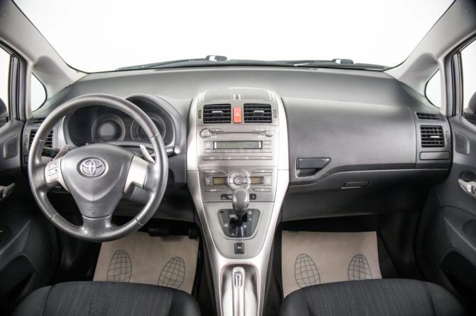 Toyota Auris I с пробегом 2009 года, цена 619 000 рублей, 283145 км, хэтчбек, Автокод Объявления