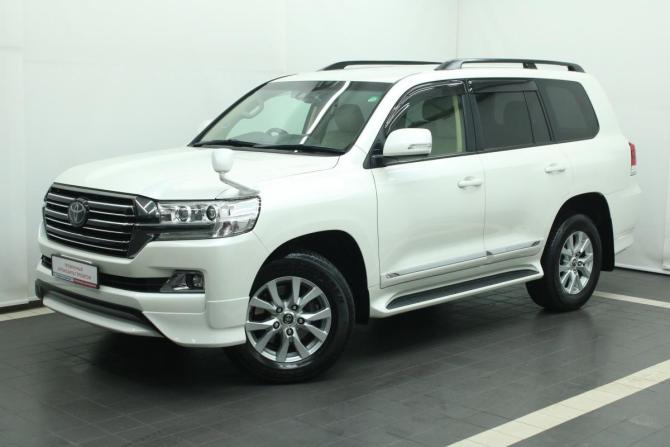 Toyota Land Cruiser 200 Series Рестайлинг 2 с пробегом 2017 года, цена 7 149 000 рублей, 38432 км, внедорожник, Автокод Объявления