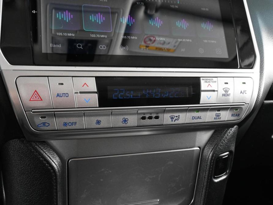 Toyota Land Cruiser Prado 150 Series Рестайлинг 3 Ростов-на-Дону  - изображение 13