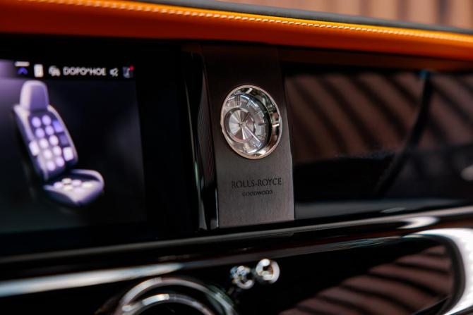 Новый Rolls-Royce Spectre 2025 года, цена 60 096 200 рублей, купе, Автокод Объявления