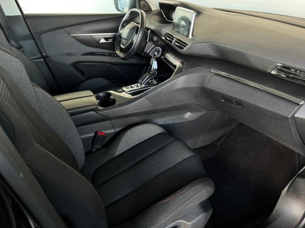 Peugeot 5008 II с пробегом 2020 года, цена 1 830 000 рублей, 226467 км, внедорожник, Автокод Объявления