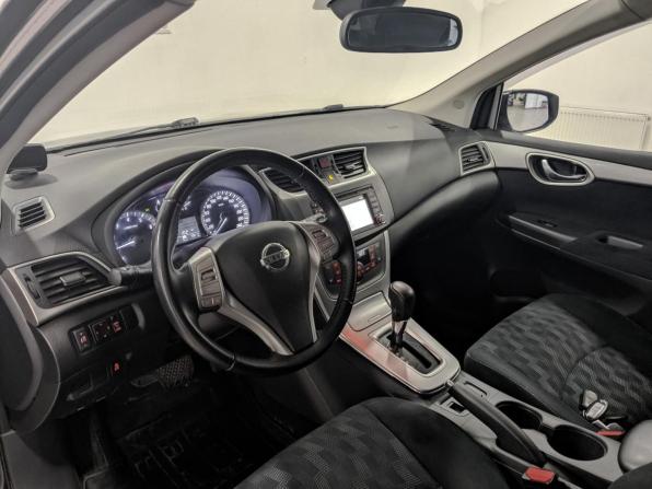 Nissan Tiida II с пробегом 2015 года, цена 1 300 000 рублей, 70213 км, хэтчбек, Автокод Объявления