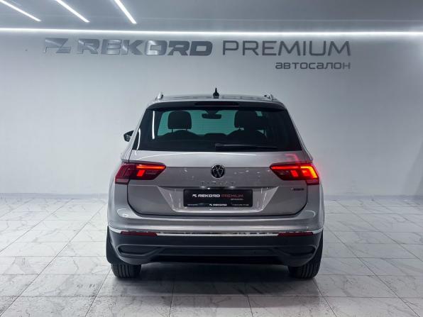 Volkswagen Tiguan II Рестайлинг с пробегом 2020 года, цена 2 449 000 рублей, 182000 км, внедорожник, Автокод Объявления