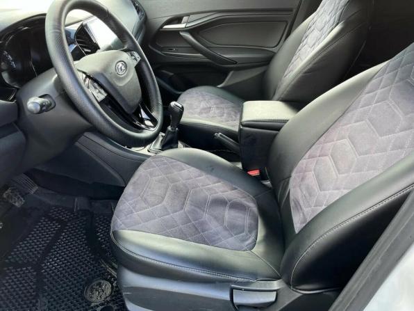 Lada (ВАЗ) Vesta I с пробегом 2017 года, цена 885 000 рублей, 110557 км, седан, Автокод Объявления
