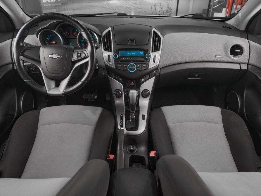 Chevrolet Cruze I Рестайлинг Москва  - изображение 8