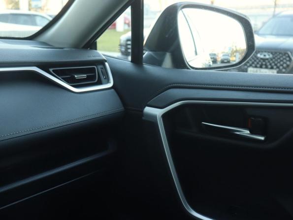 Toyota RAV4 V (XA50) с пробегом 2021 года, цена 3 324 000 рублей, 119741 км, внедорожник, Автокод Объявления