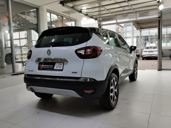Renault Kaptur I с пробегом 2016 года, цена 1 350 000 рублей, 148000 км, внедорожник, Автокод Объявления