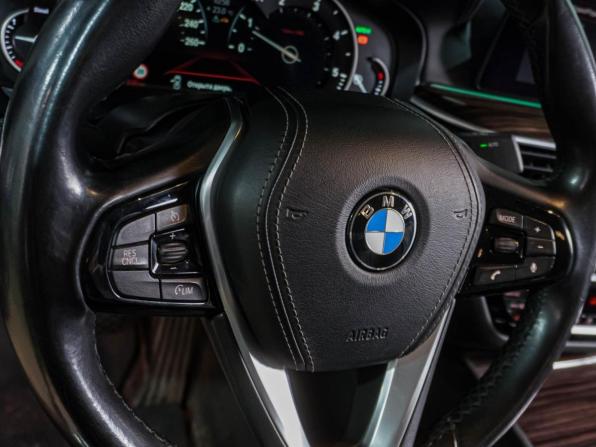 BMW 5 серии VII (G30/G31/G38) с пробегом 2019 года, цена 3 399 000 рублей, 132524 км, седан, Автокод Объявления