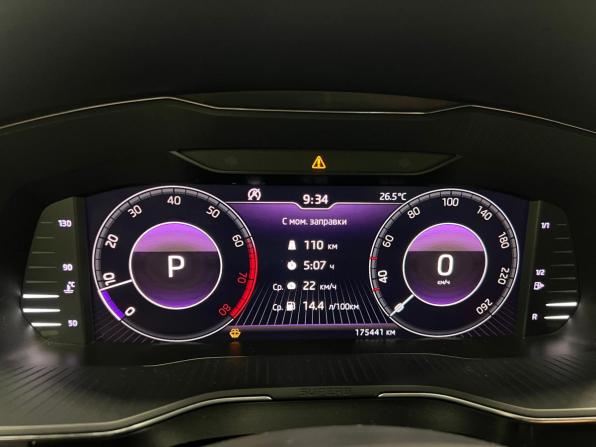 Skoda Superb III Рестайлинг с пробегом 2019 года, цена 2 369 000 рублей, 175500 км, лифтбек, Автокод Объявления