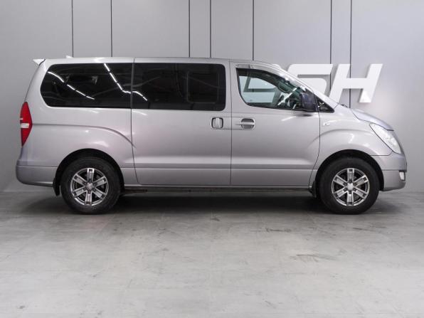 Hyundai Grand Starex I Рестайлинг с пробегом 2016 года, цена 2 439 000 рублей, 271594 км, минивэн, Автокод Объявления