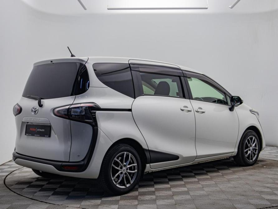 Toyota Sienta II Москва  - изображение 5