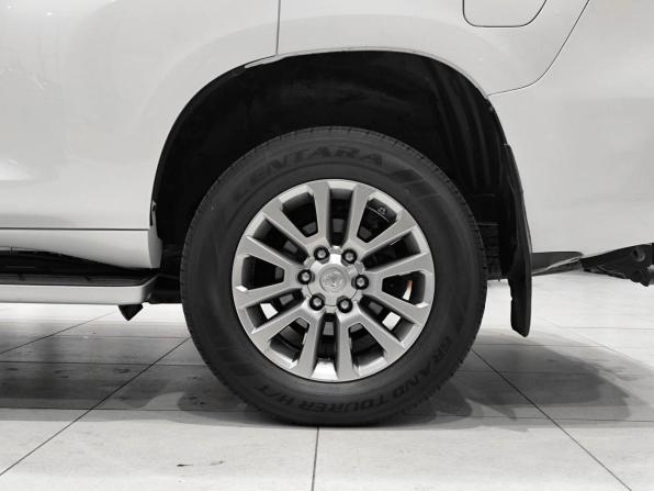 Toyota Land Cruiser Prado 150 Series Рестайлинг 2 с пробегом 2018 года, цена 5 350 000 рублей, 78332 км, внедорожник, Автокод Объявления