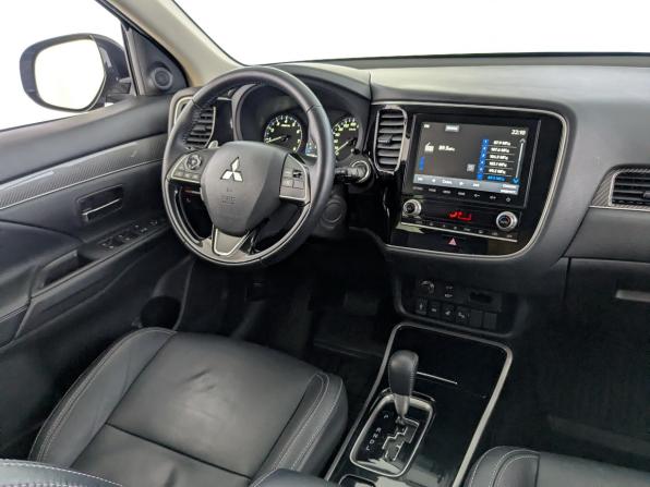 Mitsubishi Outlander III Рестайлинг 3 с пробегом 2021 года, цена 3 000 000 рублей, 95753 км, внедорожник, Автокод Объявления