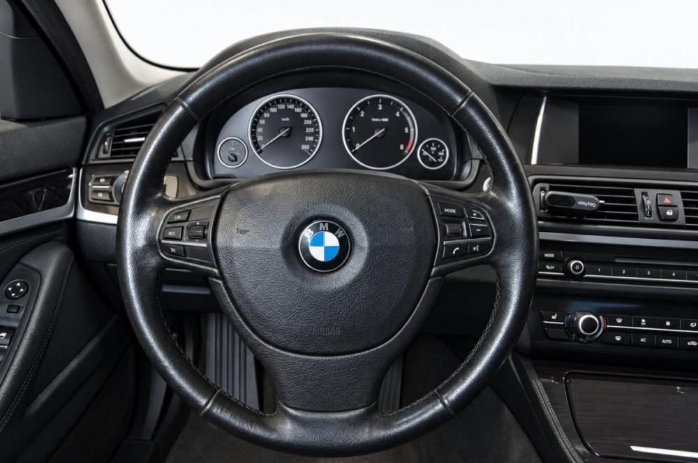 BMW 5 серии VI (F10/F11/F07) Рестайлинг Челябинск  - изображение 8