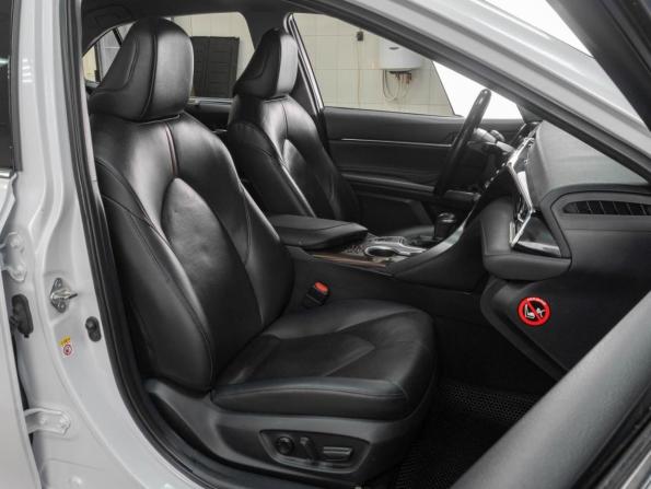 Toyota Camry VIII (XV70) с пробегом 2018 года, цена 2 675 000 рублей, 143721 км, седан, Автокод Объявления