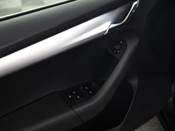 Skoda Octavia III (A7) Рестайлинг с пробегом 2018 года, цена 1 999 999 рублей, 89360 км, лифтбек, Автокод Объявления
