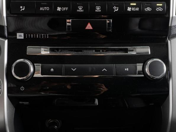 Toyota Land Cruiser 200 Series Рестайлинг 1 с пробегом 2012 года, цена 3 600 000 рублей, 227192 км, внедорожник, Автокод Объявления