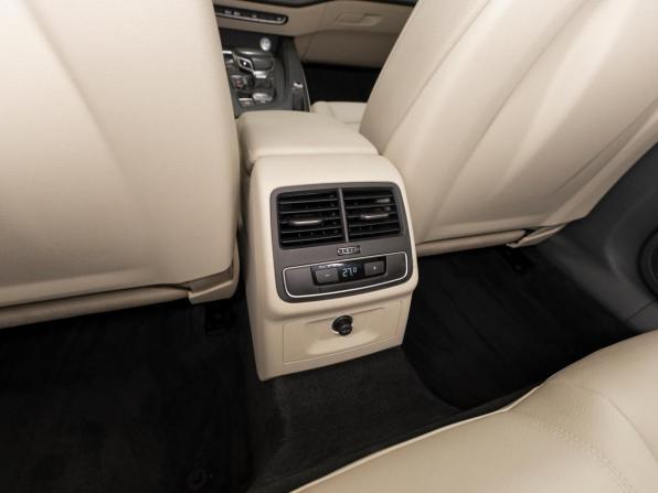 Audi A4 V (B9) с пробегом 2016 года, цена 1 960 000 рублей, 142534 км, седан, Автокод Объявления