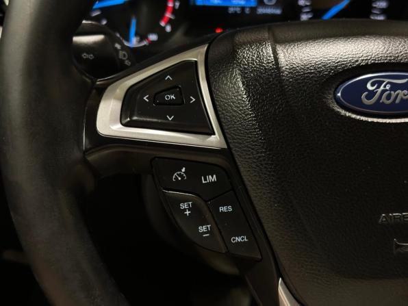 Ford Mondeo V с пробегом 2015 года, цена 1 350 000 рублей, 204443 км, седан, Автокод Объявления