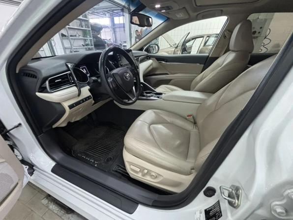 Toyota Camry VIII (XV70) Рестайлинг с пробегом 2022 года, цена 3 500 000 рублей, 45625 км, седан, Автокод Объявления