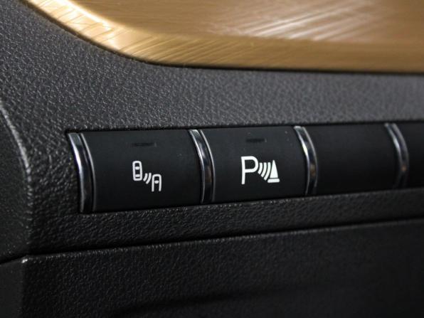 Lada (ВАЗ) Vesta I Рестайлинг (NG) с пробегом 2024 года, цена 1 557 000 рублей, 13658 км, универсал, Автокод Объявления
