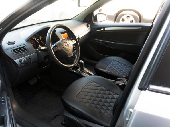 Opel Astra H Рестайлинг с пробегом 2012 года, цена 899 000 рублей, 147723 км, седан, Автокод Объявления