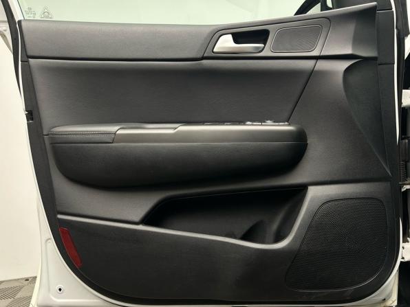 Kia Sportage IV Рестайлинг с пробегом 2019 года, цена 2 355 000 рублей, 92885 км, внедорожник, Автокод Объявления