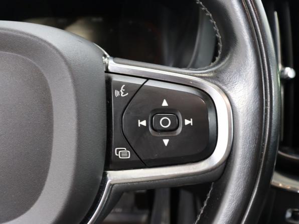 Volvo XC60 II с пробегом 2020 года, цена 3 385 000 рублей, 156138 км, внедорожник, Автокод Объявления