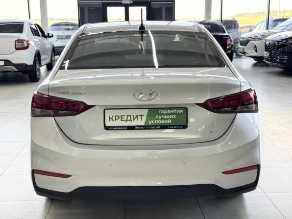 Hyundai Solaris II с пробегом 2017 года, цена 1 249 000 рублей, 166770 км, седан, Автокод Объявления