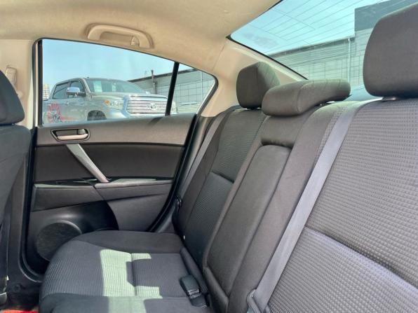Mazda 3 II (BL) Рестайлинг с пробегом 2012 года, цена 799 000 рублей, 196000 км, седан, Автокод Объявления