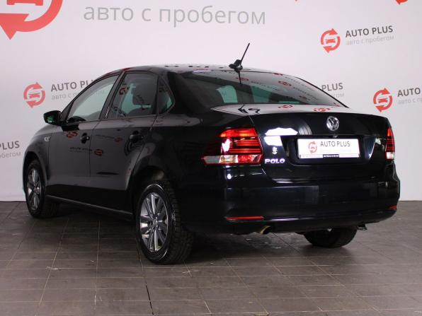 Volkswagen Polo V Рестайлинг с пробегом 2019 года, цена 1 369 000 рублей, 124900 км, седан, Автокод Объявления
