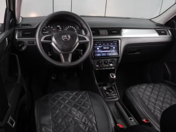 Skoda Rapid I с пробегом 2014 года, цена 879 000 рублей, 218762 км, лифтбек, Автокод Объявления