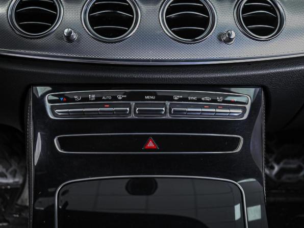 Mercedes-Benz E-Класс V (W213 S213 C238) с пробегом 2019 года, цена 2 339 000 рублей, 196992 км, седан, Автокод Объявления